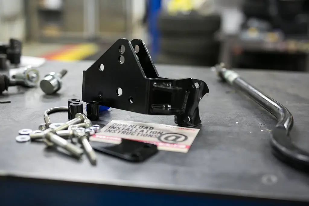 79017001_0-GQSK Jeep Front Track Bar Relocation Bracket Yeti XD For 07-18 Wrangler JK Steer Smarts - الصورة 1