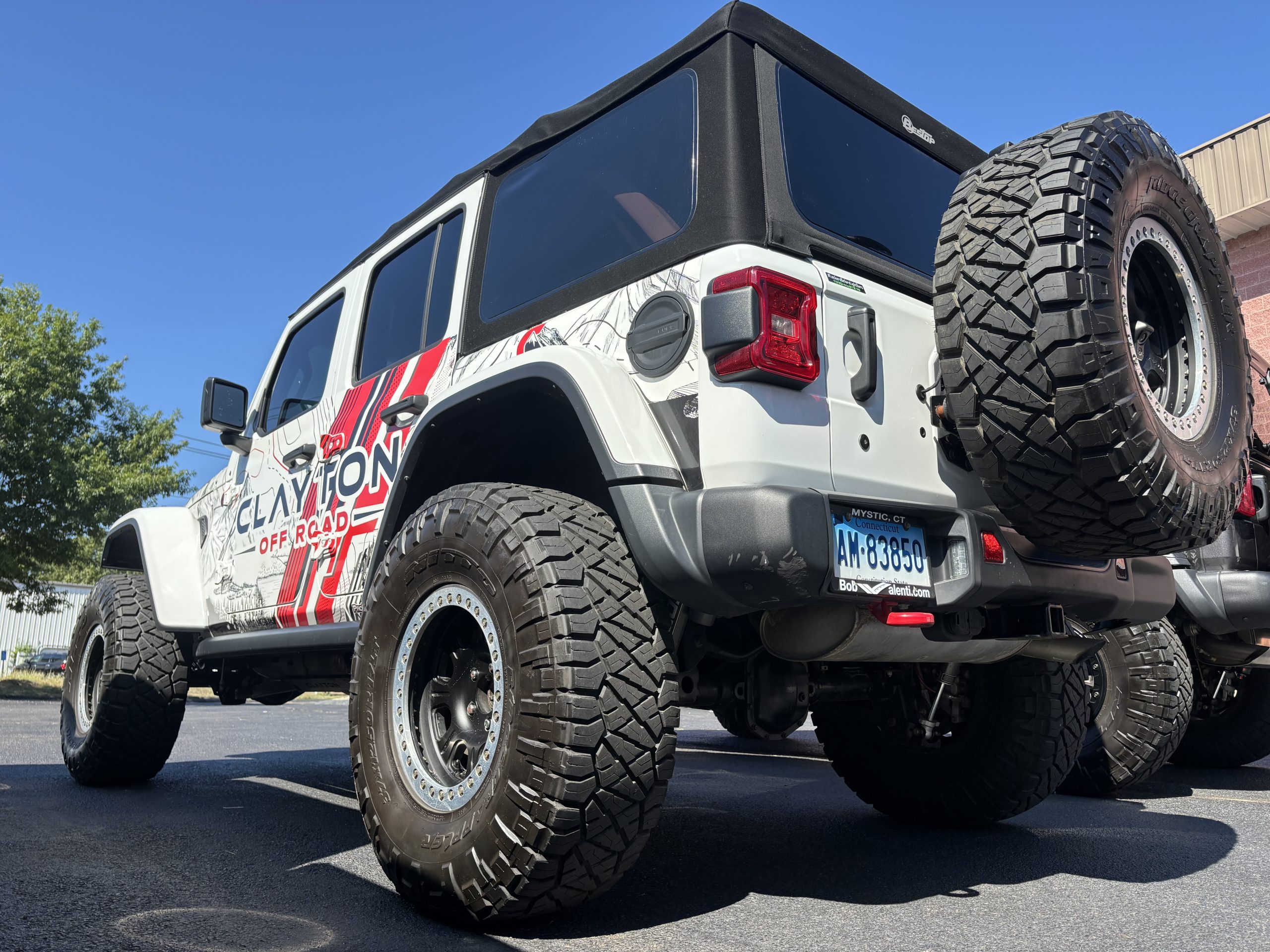 COR-3109225_2-COR Jeep Wrangler 2.5 Inch Ride Right+ Lift Kit 2018+ JL 2 or 4 Door Clayton Off Road - Image 1
