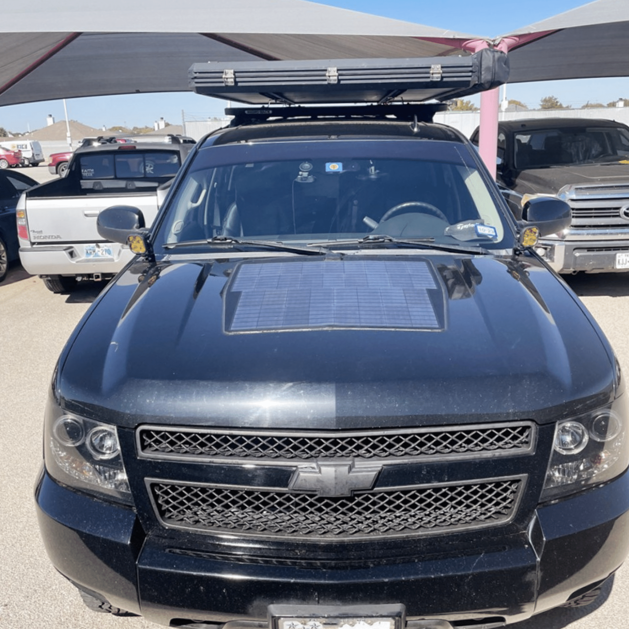 988dba23-ace3-4d69-a8c3-cee82c4bb0f4.png Chevrolet/Chevy Tahoe (2000-2020) Lensun 85W 12V Hood Solar Panel - الصورة 1