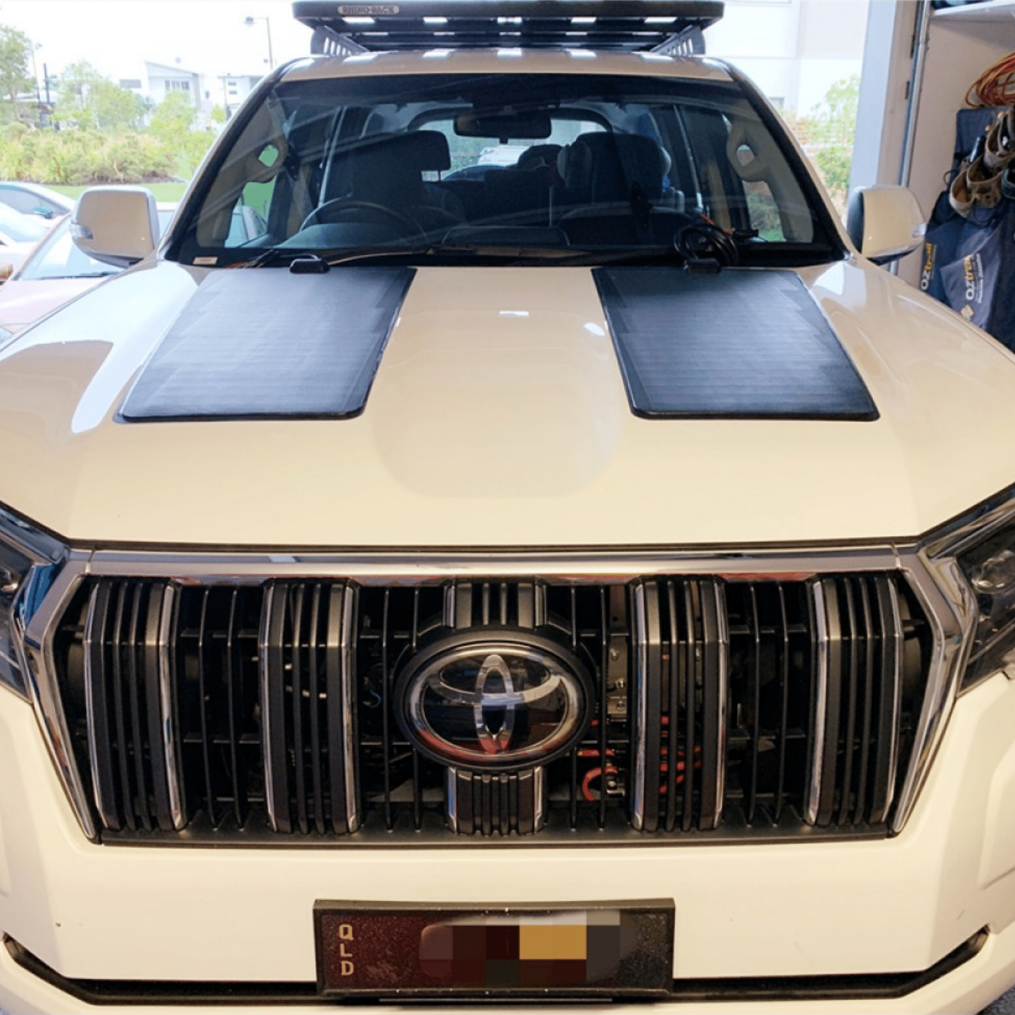 eb711564-ba6b-4ba3-85a8-492a757441f3.png Toyota Land Cruiser Prado(with scoop) Lensun 90W(2x45W) Car Hood/Bonnet Solar Panel - الصورة 1