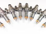 ⁦Duramax 01-04 LB7 Reman Injector Set 150 Percent Over SAC Nozzles Dynomite Diesel⁩ - الصورة ⁦2⁩