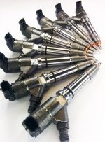 ⁦Duramax 04.5-05 LLY Reman Injector Set 20 Percent Over 50hp Dynomite Diesel⁩ - الصورة ⁦2⁩